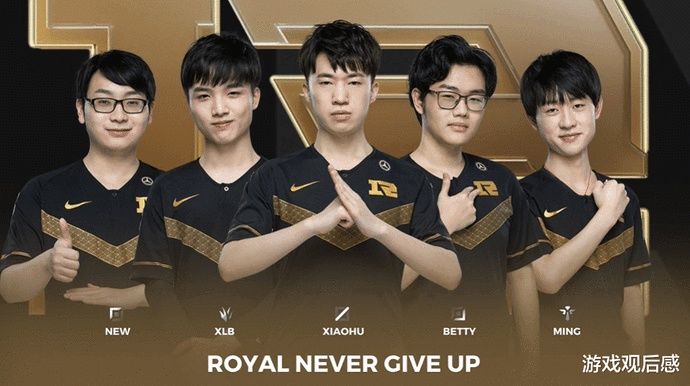 跳板比赛中 跳板比赛中